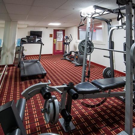 Ramada By Wyndham Medford Hotel & Conference Center Экстерьер фото
